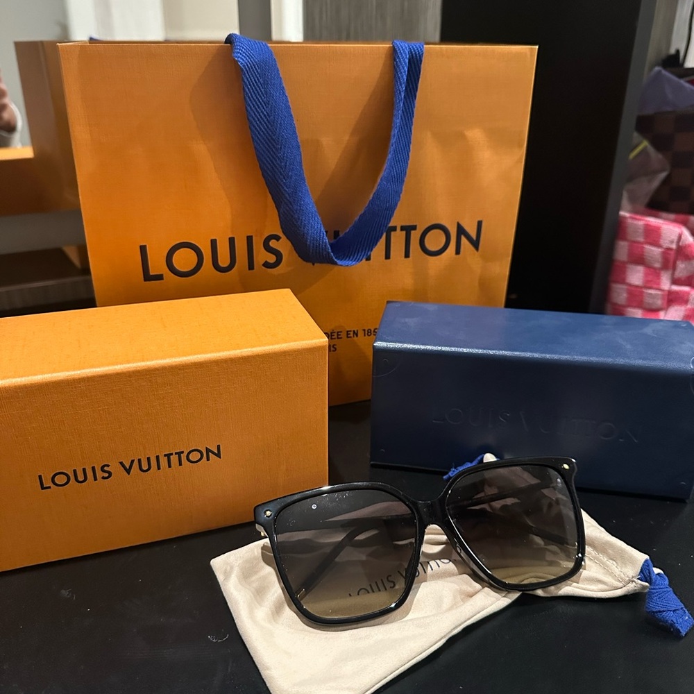 LOUIS VUITTON First Square Sunglasses